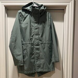 The North Face Women’s Sage Raincoat